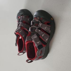 Keen 7 infant